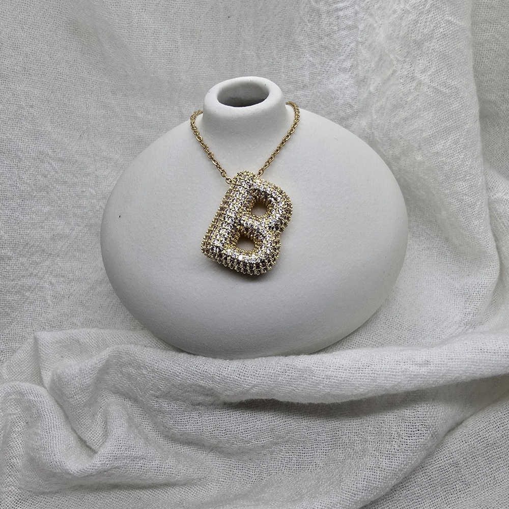 Gold Initial B Pavé Pendant Necklace - Personalized Women's Jewelry